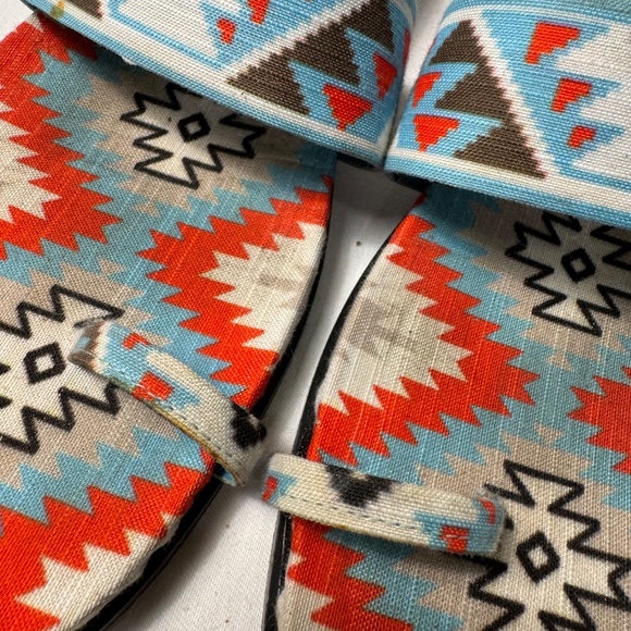 Theodora & Callum by Stuart Weitzman • Sandals • size 8 - Picture 2 of 6